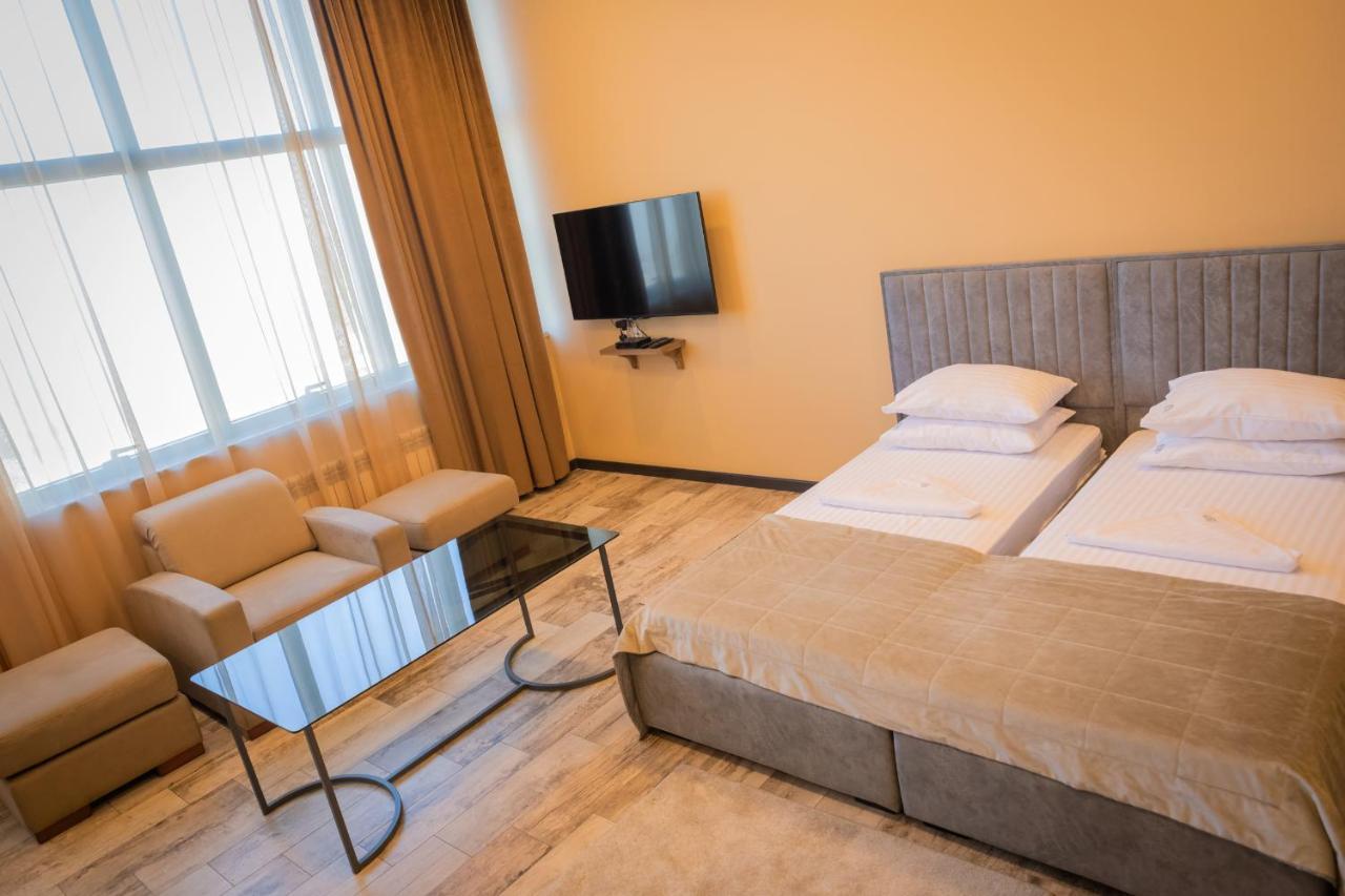 B H Y Guesthouse In Jerevan Buitenkant foto