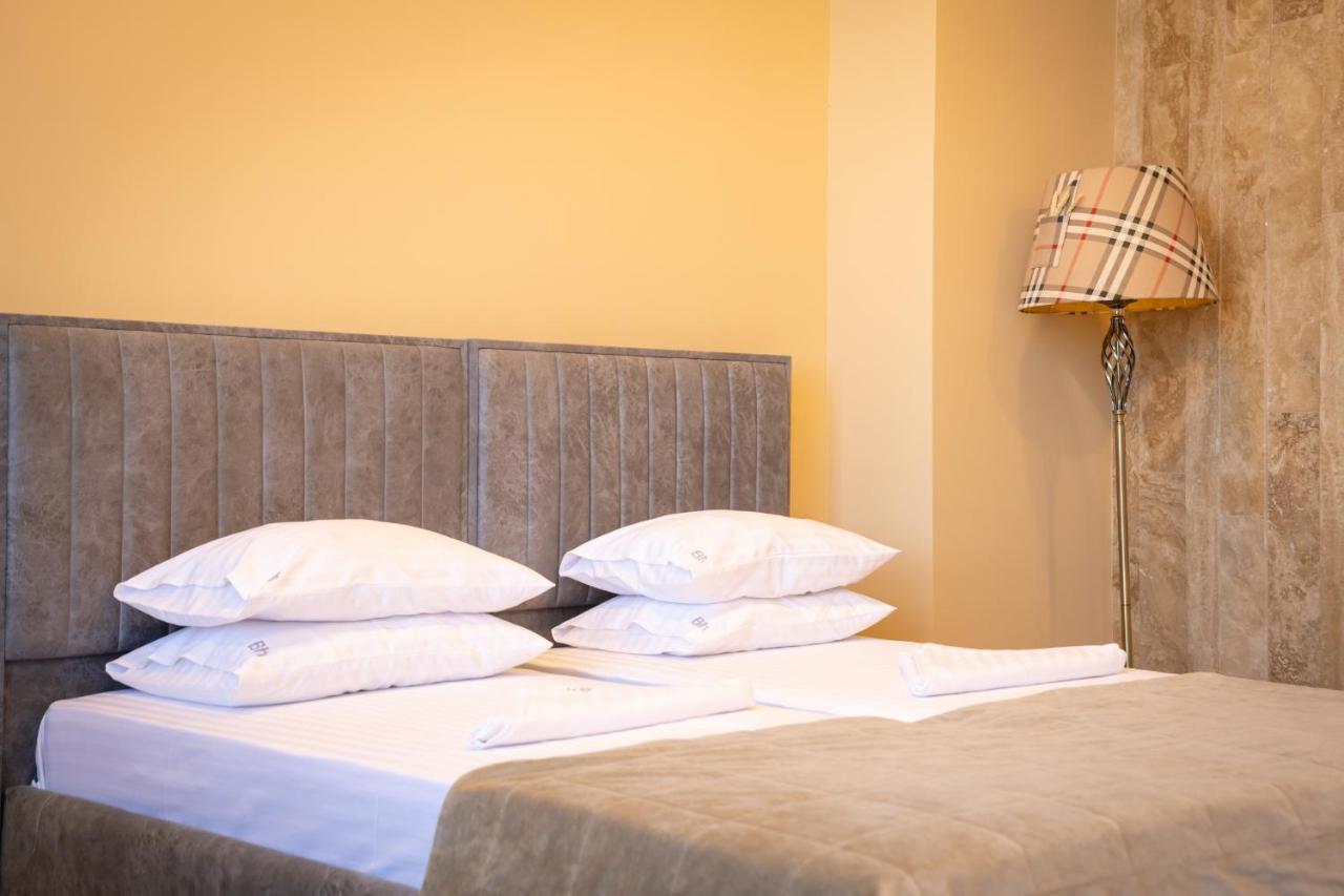 B H Y Guesthouse In Jerevan Buitenkant foto
