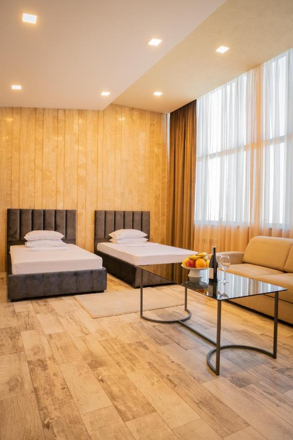 B H Y Guesthouse In Jerevan Buitenkant foto